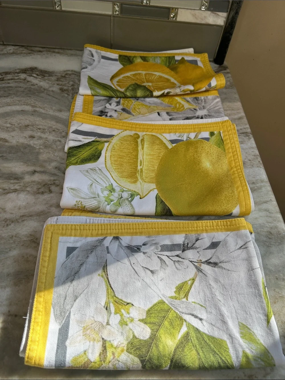 Williams Sonoma Meyer Lemon placemats Set Of 4 Cotton Limoncello Lemon SICILY